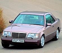 Mercedes-Benz E-Klasse Coupé der Baureihe 124 (1987 bis 1996). Das Foto aus dem Jahr 1993 zeigt ein Fahrzeug nach der letzten großen Modellpflege.